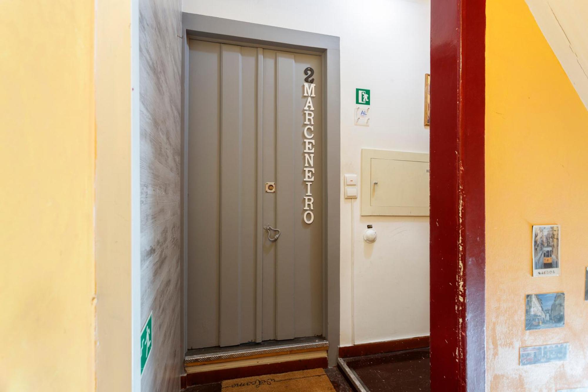 Casas De Fado Apartment Lisbon Exterior photo
